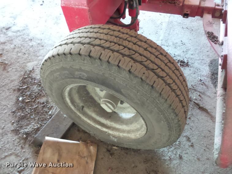 image for item DD1548 Akron EXG300 grain bag unloader