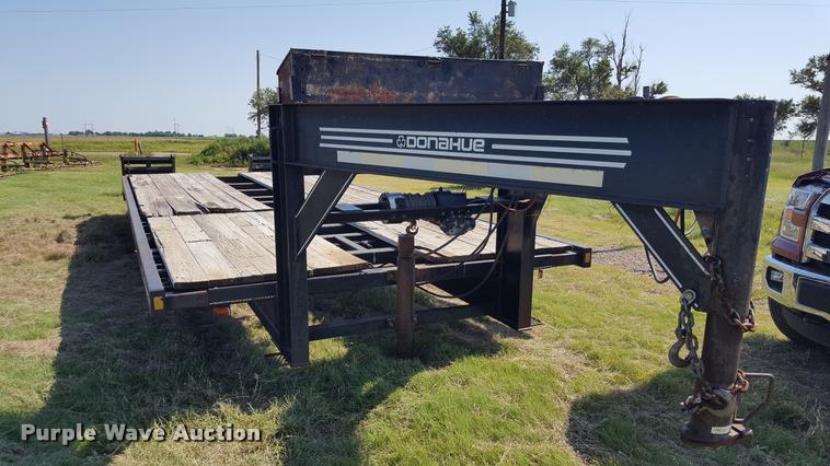 image for item DL9008 2000 Donahue 812-28 equipment trailer