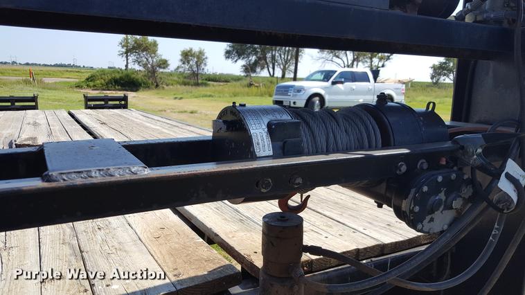 image for item DL9008 2000 Donahue 812-28 equipment trailer