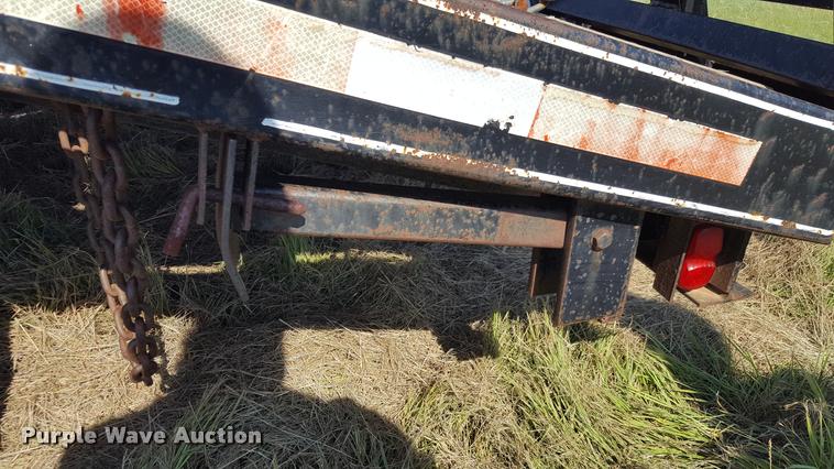 image for item DL9008 2000 Donahue 812-28 equipment trailer