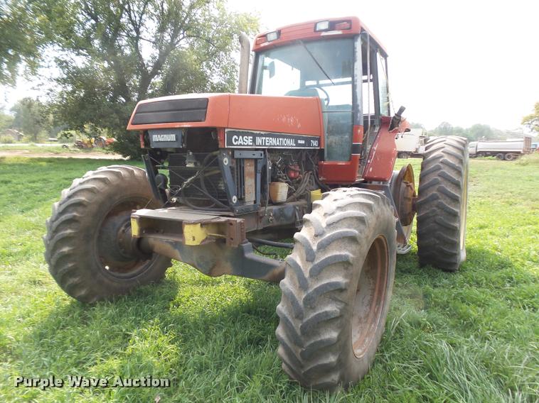 image for item DR9224 1989 Case IH Magnum 7140 MFWD tractor