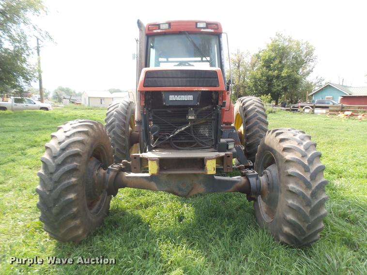 image for item DR9224 1989 Case IH Magnum 7140 MFWD tractor