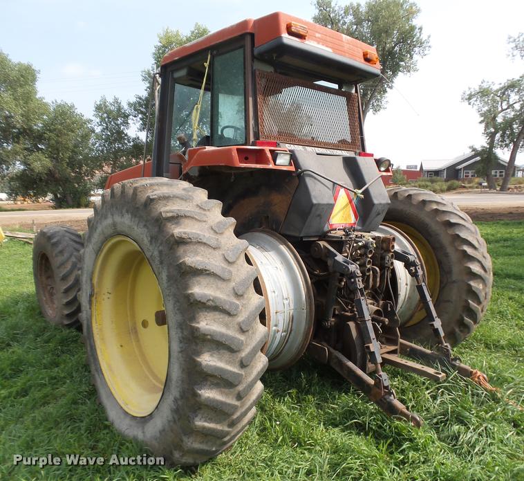 image for item DR9224 1989 Case IH Magnum 7140 MFWD tractor