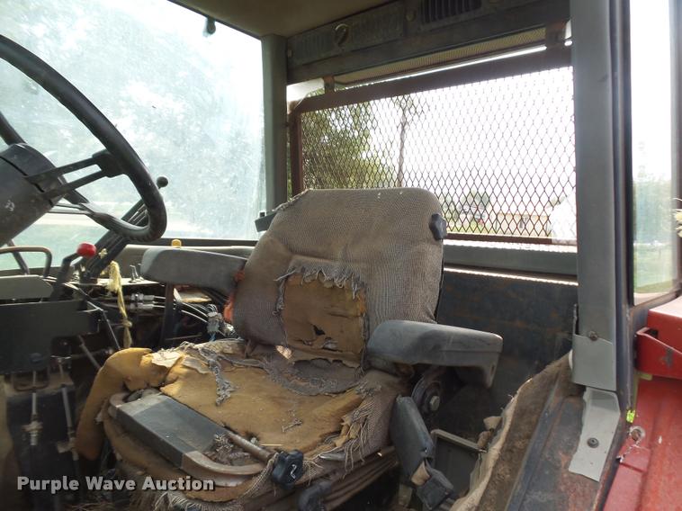 image for item DR9224 1989 Case IH Magnum 7140 MFWD tractor