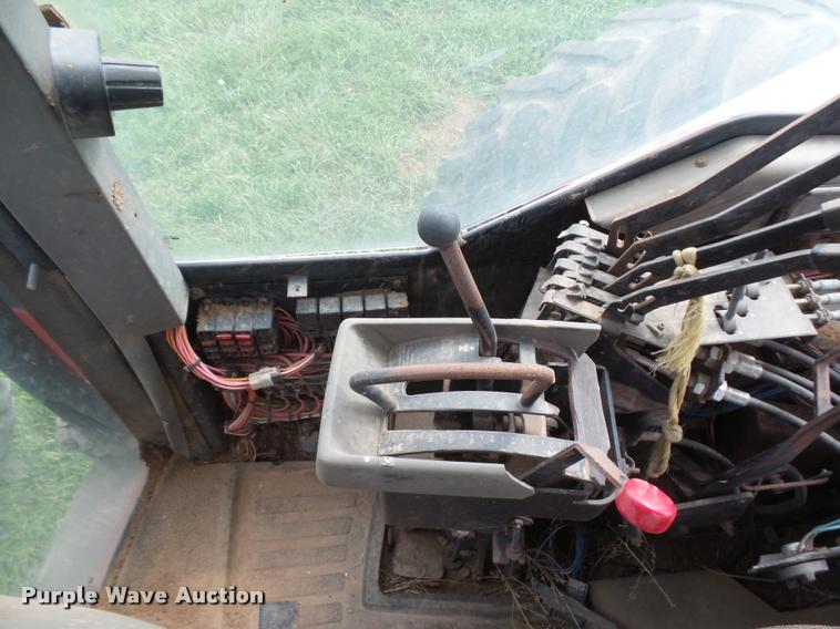 image for item DR9224 1989 Case IH Magnum 7140 MFWD tractor