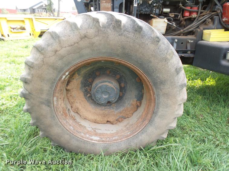 image for item DR9224 1989 Case IH Magnum 7140 MFWD tractor