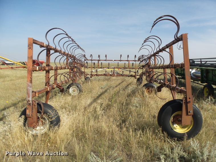 image for item DR9226 Spring tooth harrow