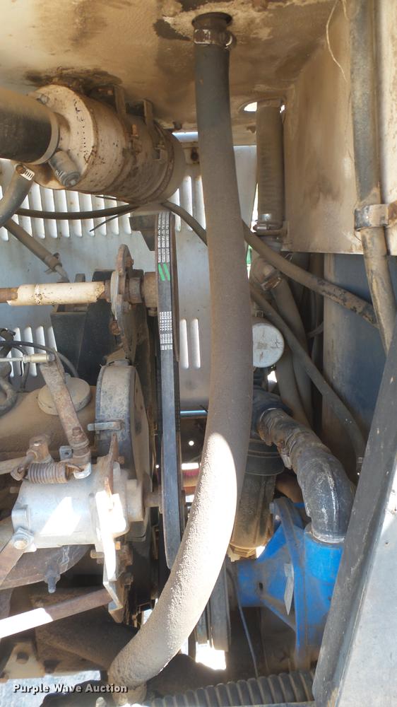 image for item EB9331 Melroe SpraCoupe 22 self-propelled sprayer