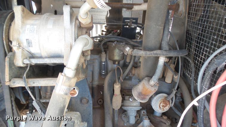 image for item EB9331 Melroe SpraCoupe 22 self-propelled sprayer