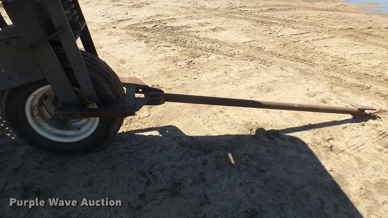 image for item EB9331 Melroe SpraCoupe 22 self-propelled sprayer