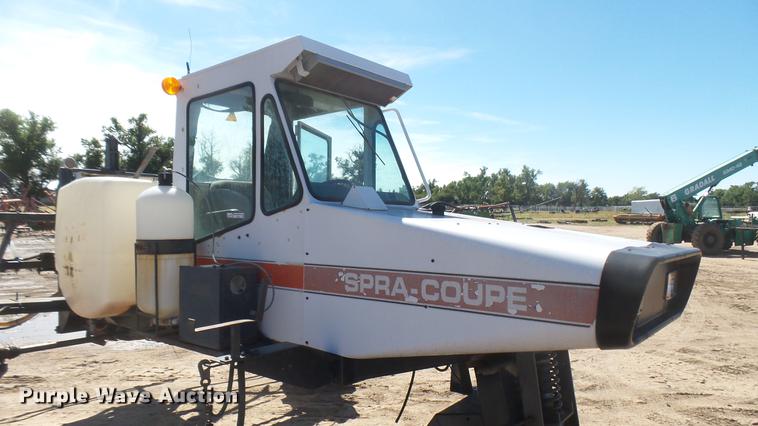 image for item EB9331 Melroe SpraCoupe 22 self-propelled sprayer
