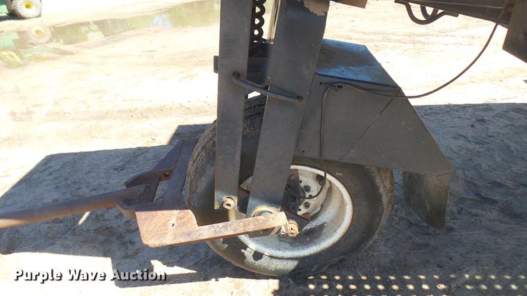 image for item EB9331 Melroe SpraCoupe 22 self-propelled sprayer