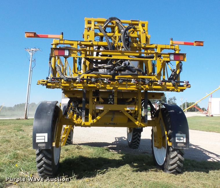 image for item K6403 2009 Ag-Chem RoGator 1084SSC self-propelled sprayer