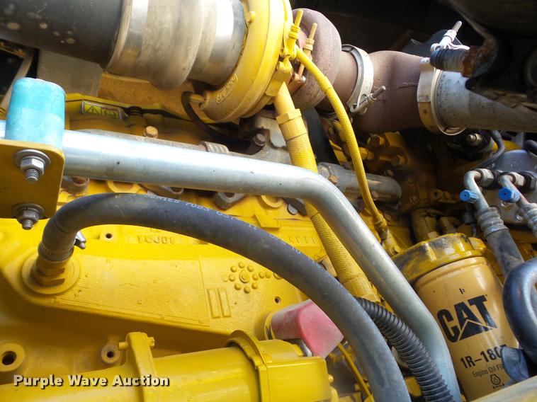 image for item K6403 2009 Ag-Chem RoGator 1084SSC self-propelled sprayer