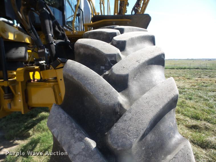 image for item K6403 2009 Ag-Chem RoGator 1084SSC self-propelled sprayer