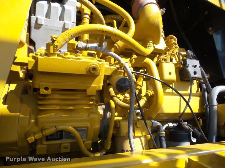 image for item K6403 2009 Ag-Chem RoGator 1084SSC self-propelled sprayer