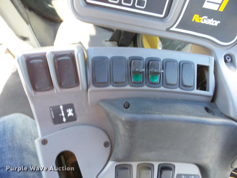 image for item K6403 2009 Ag-Chem RoGator 1084SSC self-propelled sprayer