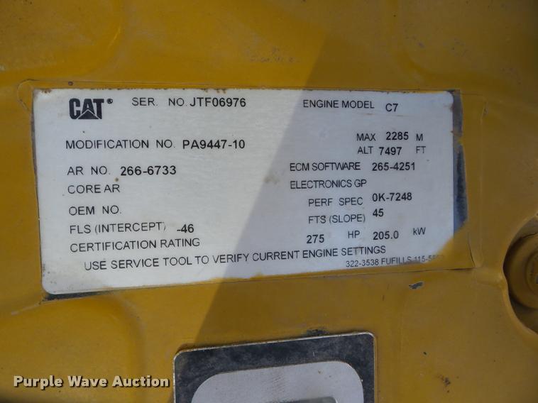 image for item K6403 2009 Ag-Chem RoGator 1084SSC self-propelled sprayer