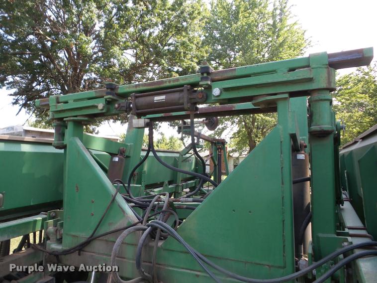 image for item K6404 Great Plains Solid Stand 30 grain drill