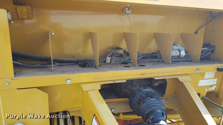 image for item L1499 Vermeer 665 Rancher round baler