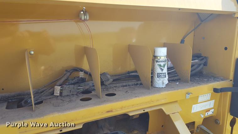 image for item L1499 Vermeer 665 Rancher round baler