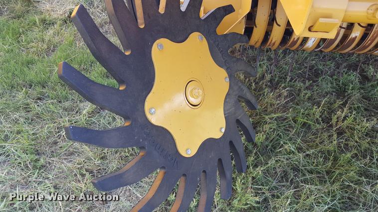 image for item L1499 Vermeer 665 Rancher round baler