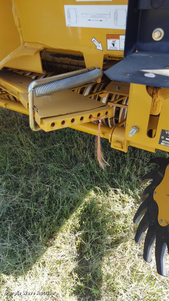 image for item L1499 Vermeer 665 Rancher round baler
