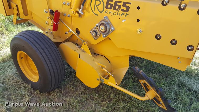 image for item L1499 Vermeer 665 Rancher round baler