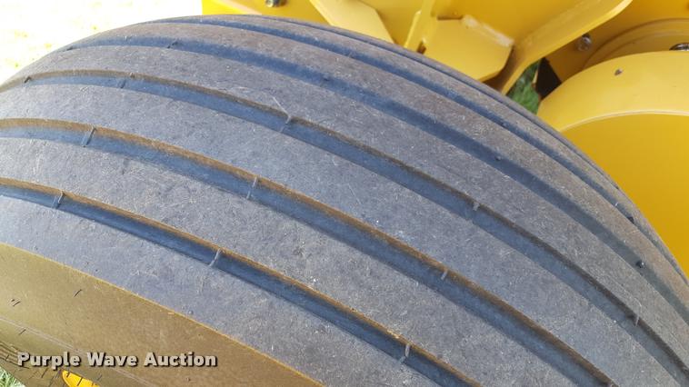 image for item L1499 Vermeer 665 Rancher round baler