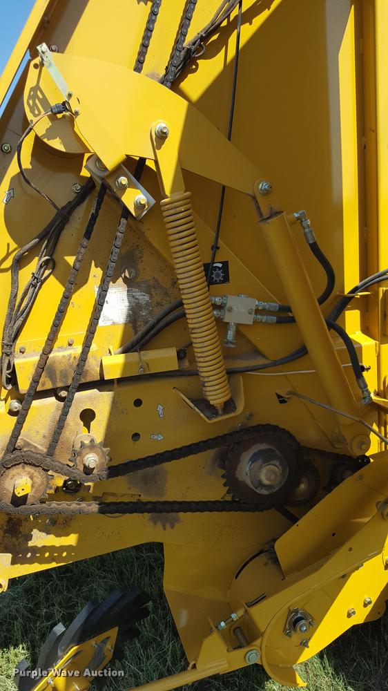 image for item L1499 Vermeer 665 Rancher round baler