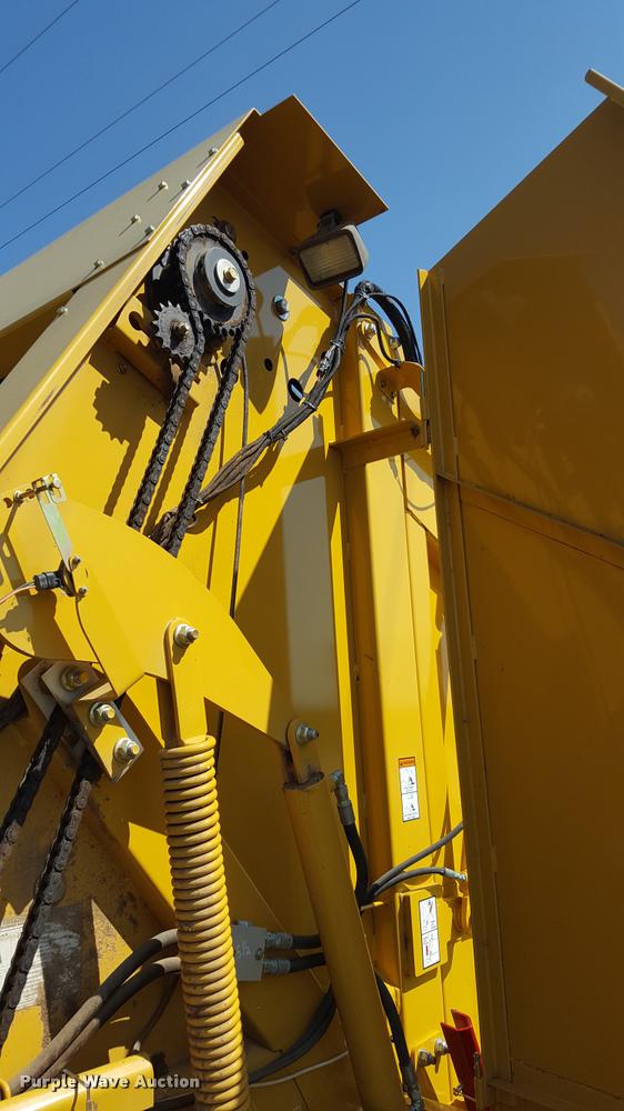 image for item L1499 Vermeer 665 Rancher round baler