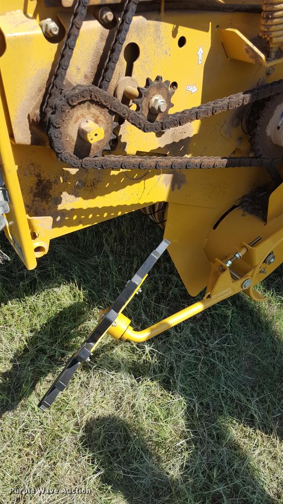 image for item L1499 Vermeer 665 Rancher round baler