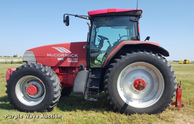 image for item L1500 McCormick XTX200 MFWD tractor