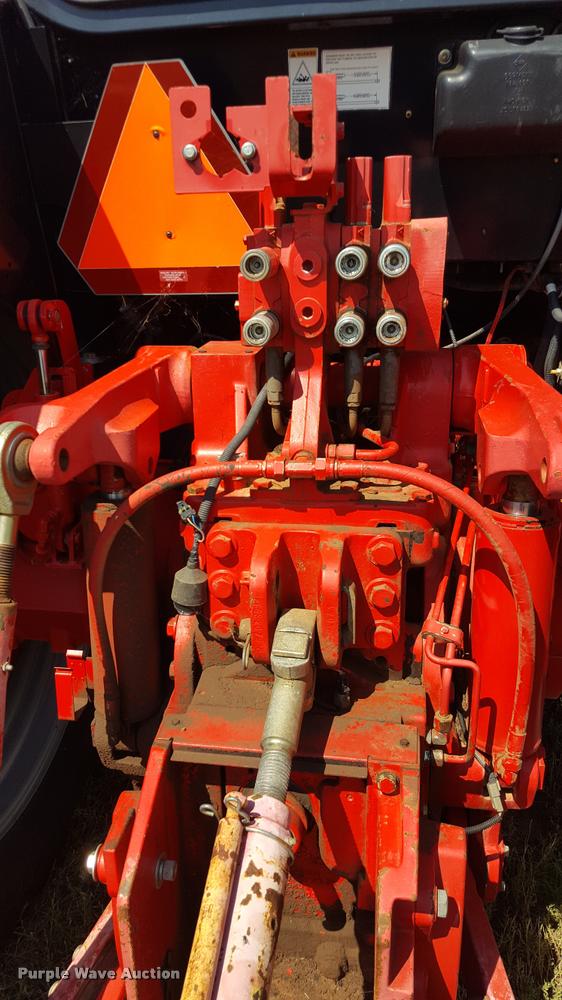image for item L1500 McCormick XTX200 MFWD tractor