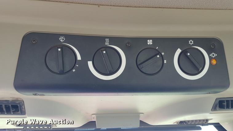 image for item L1500 McCormick XTX200 MFWD tractor