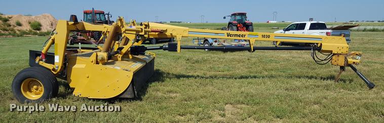 image for item L1501 Vermeer 1030 pull type windrower