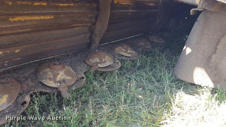 image for item L1501 Vermeer 1030 pull type windrower