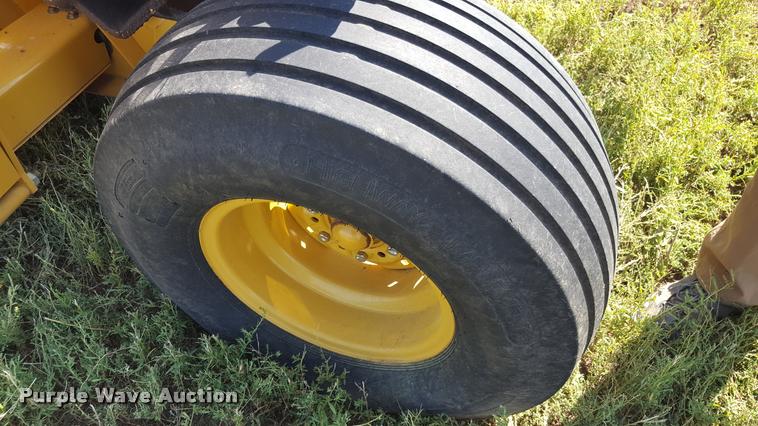 image for item L1501 Vermeer 1030 pull type windrower