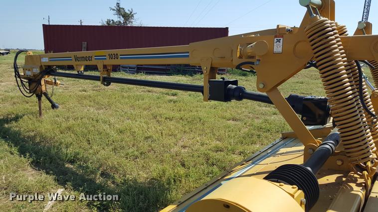 image for item L1501 Vermeer 1030 pull type windrower