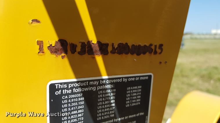 image for item L1501 Vermeer 1030 pull type windrower