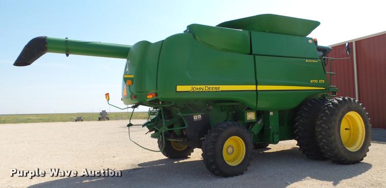 image for item L1502 2010 John Deere 9770 combine