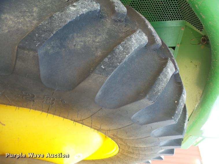 image for item L1502 2010 John Deere 9770 combine