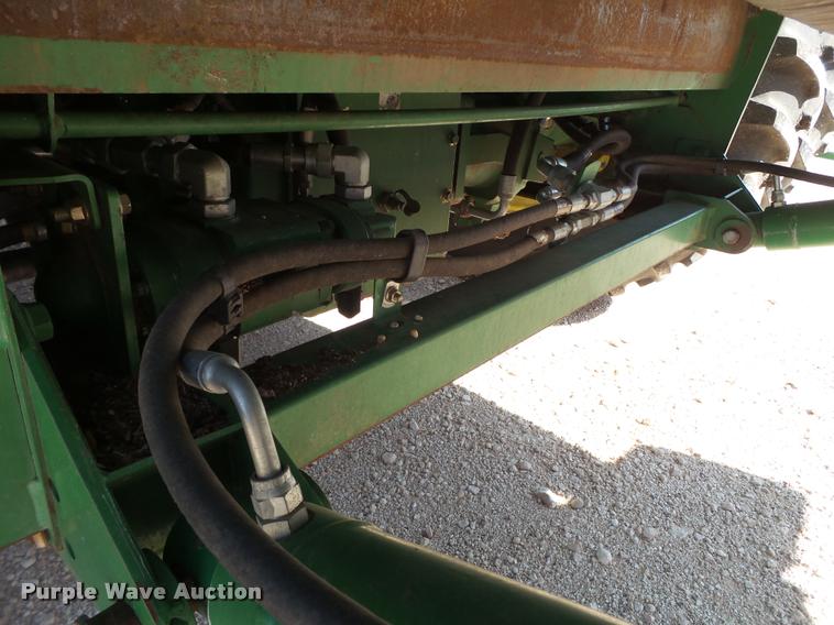 image for item L1502 2010 John Deere 9770 combine