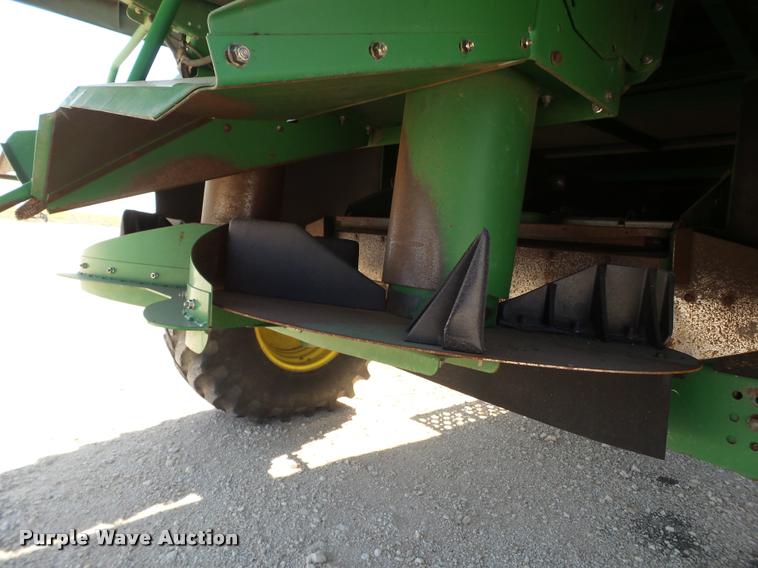 image for item L1502 2010 John Deere 9770 combine