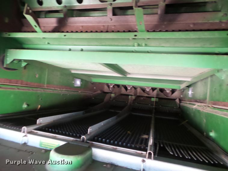 image for item L1502 2010 John Deere 9770 combine