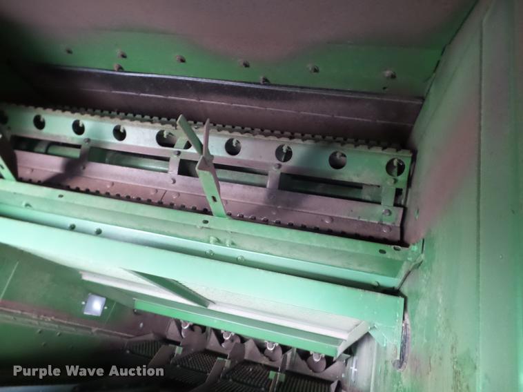 image for item L1502 2010 John Deere 9770 combine