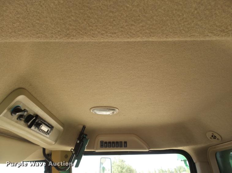 image for item L1502 2010 John Deere 9770 combine