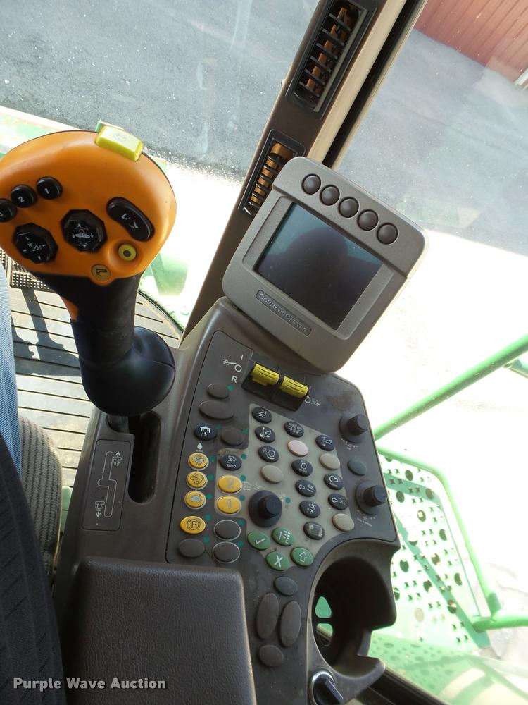 image for item L1502 2010 John Deere 9770 combine