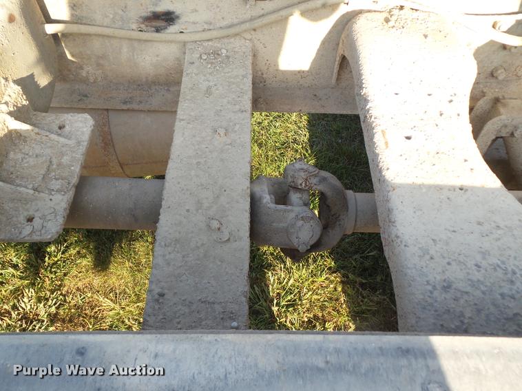 image for item L5631 1982 Ford LNT8000 grain truck