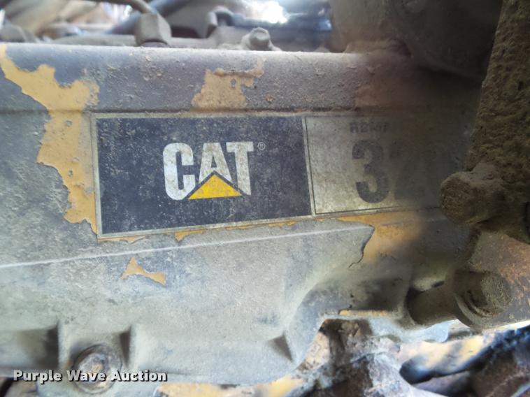 image for item L5631 1982 Ford LNT8000 grain truck